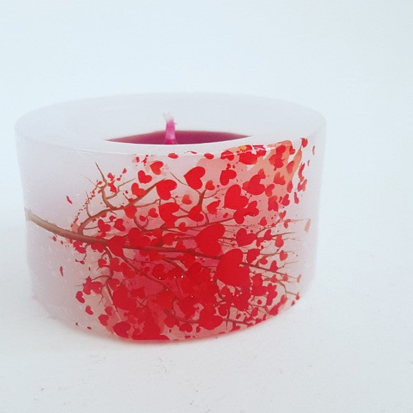 تصویر 1 از شمع فانوسی پایه‌ دار با طراحی کلاسیک و مدرن